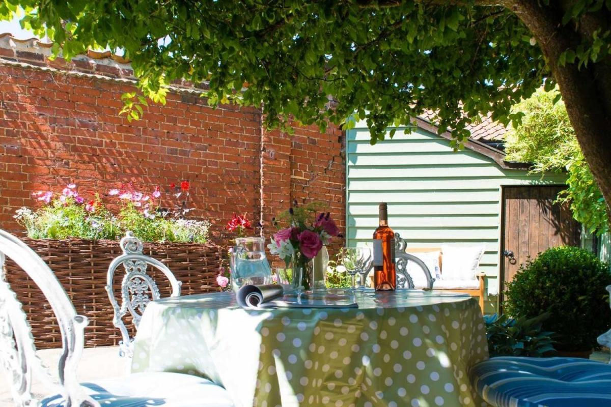 Wren Cottage, A Very Cosy Historic Coastal Cottage In A Pretty Little Village Wickham Market Exterior foto
