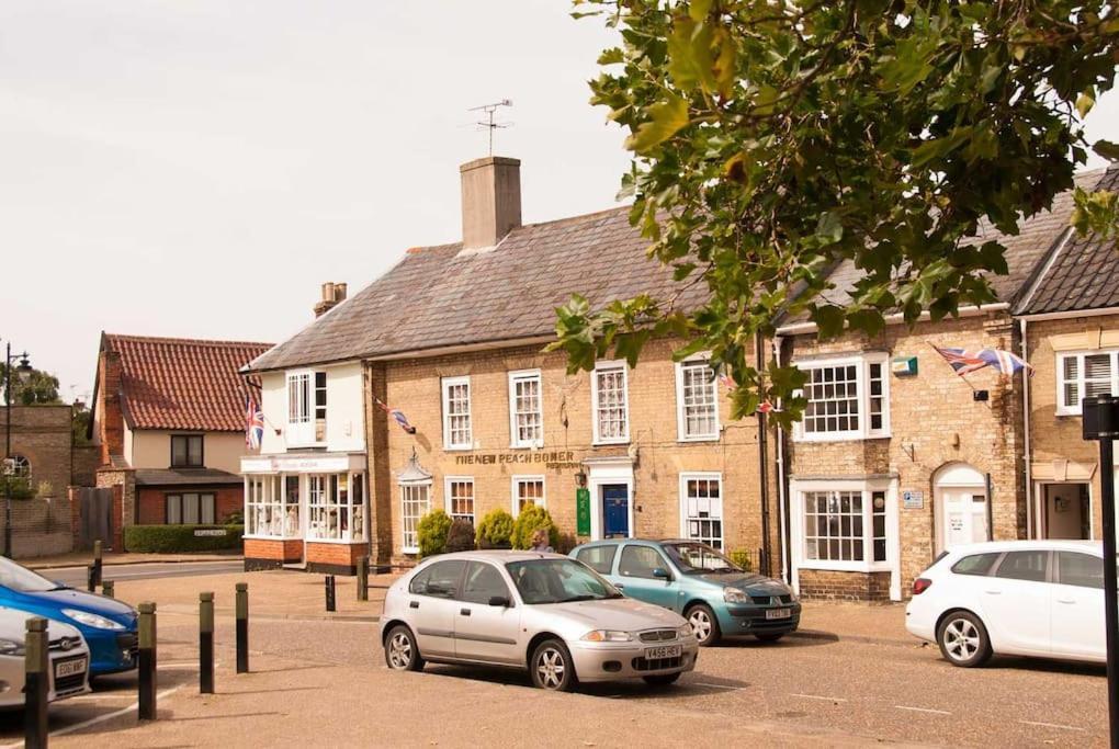 Wren Cottage, A Very Cosy Historic Coastal Cottage In A Pretty Little Village Wickham Market Exterior foto